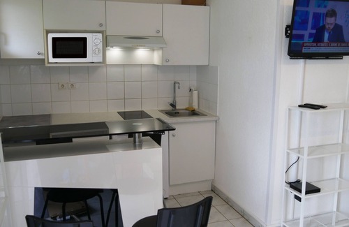 Anglet Apartment | STUDIO IN THE HEART OF ANGLET AND SHOPS