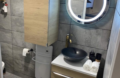 Dole Apartment | Studio in the heart of downtown Dole