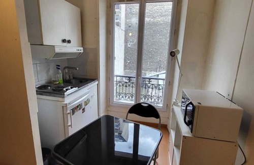 Batignolles Apartment | Studio in the Heart of Paris