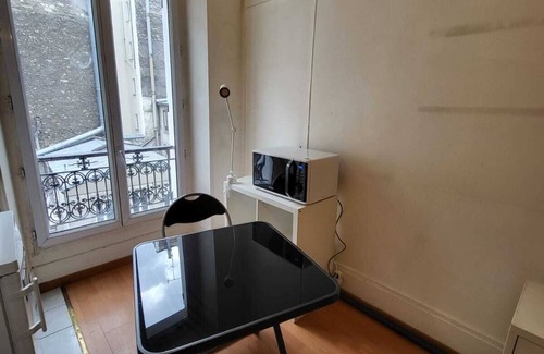 Batignolles Apartment | Studio in the Heart of Paris
