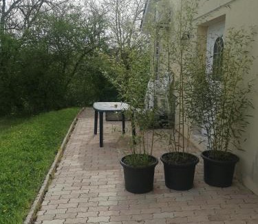 Salles-la-Source Apartment | studio indépendant