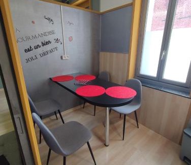 Le Cateau-Cambresis Apartment | Studio indépendant accès direct autonome.