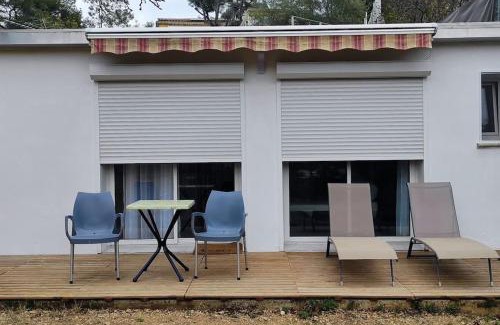 Auriol House | Studio indépendant Auriol