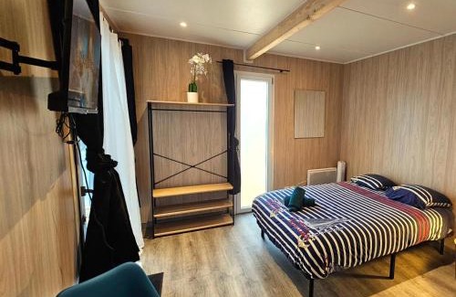 Saint-Meloir-des-Ondes Apartment | Studio indépendant L'an nexe