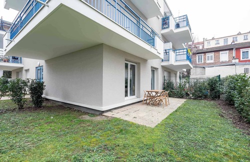 Le Bourget Apartment | Studio JadOr gare le Bourget Paris Aeroport CDG