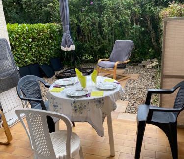 Barbotan-les-Thermes Apartment | Studio jardin RDC 900 m des Thermes!