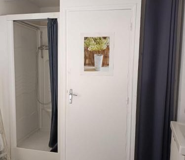 La Roche-Posay Apartment | Studio "Je me pose" - centre ville historique