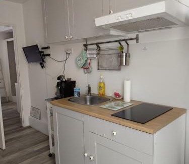 La Roche-Posay Apartment | Studio "Je me pose" - centre ville historique