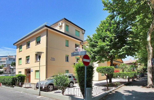 Lignano Sabbiadoro Apartment | Studio just steps from the beach