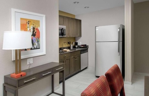 The Roads Apartment | Studio King Suite Near Herbs By Betty MIA