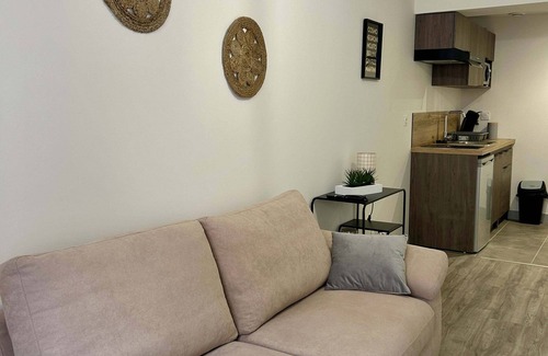 Saint-Laurent-sur-Saone Apartment | Studio "L'Escale 32