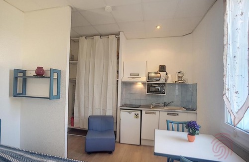 Lamalou-les-Bains Apartment | Studio Lamalou-les-Bains, 1 pièce, 1 personne - FR-1-451-68