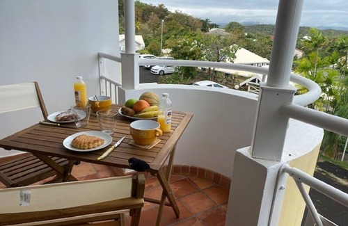Tartane Apartment | Studio "le pipiri" swimming pool sea view secure residence