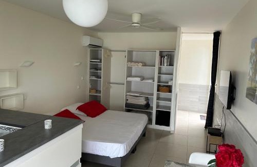 Grand Bois Apartment | studio Les Alysées