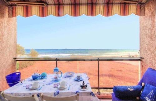 Moriani-Plage Apartment | Studio les pieds dans l'eau