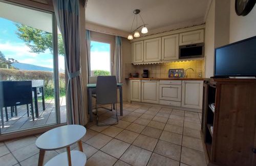 Duingt Apartment | Studio les Pieds dans L'eau au bord du lac d'Annecy