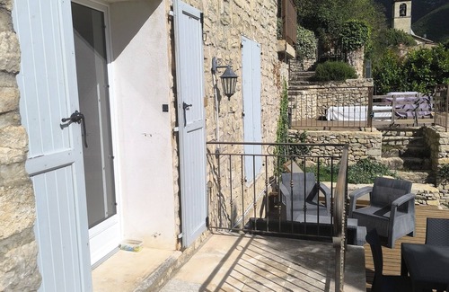 Montbrun-les-Bains Apartment | Studio Les Restanques