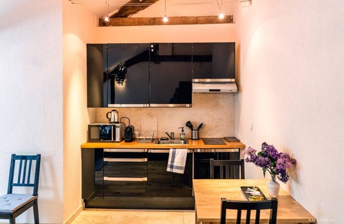 Bailly Apartment | Studio Lilas, capacity 4 people