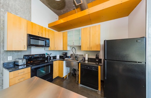 The Gulch Apartment | Studio Loft in Downtown Nashville!