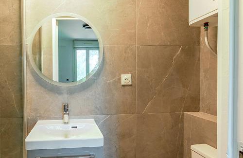 Asnieres-sur-Seine Apartment | Studio lumineux à 2 pas des commerces Asnières - III