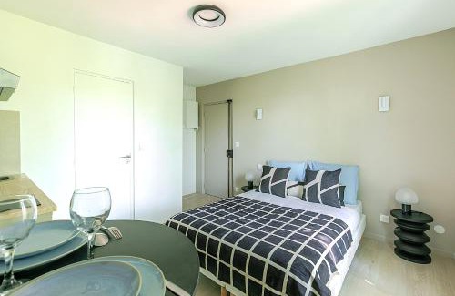 Asnieres-sur-Seine Apartment | Studio lumineux à 2 pas des commerces Asnières - III