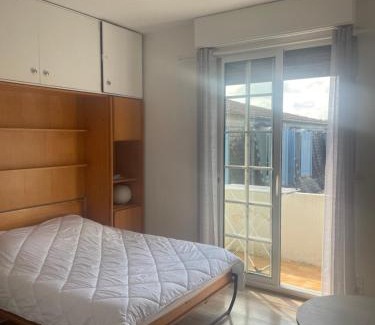 Salies-de-Bearn Apartment | Studio lumineux au calme en centre ville, face aux thermes