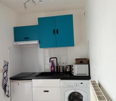 Faubourg de l'Arche Apartment | Studio Lumineux