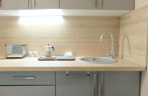 Les Almes Apartment | Studio lumineux proche des pistes avec WIFI - FR-1-502-436