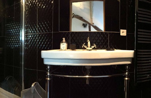 Bailly Apartment | Studio LYS - Capacity 4 people