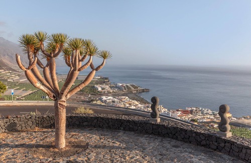 Puerto Naos Apartment | Studio 'Martin - 17' with Sea View, Balcony and Wi-Fi