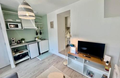 Chatellerault Apartment | Studio Menthe à l'eau - Avec extérieur - Futuroscope 20min