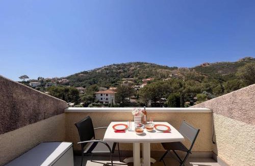 Antheor Apartment | Studio mezzanine climatisé proche plage avec terrasse et parking à Saint-Raphaël - FR-1-226A-162