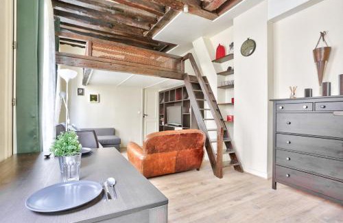 6th Arrondissement Apartment | Studio Mezzanine Quartier Luxembourg Free Netflix