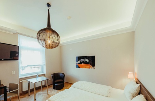 Weststadt House | Studio mit Eigener Voll Ausgestatteter Kochnische