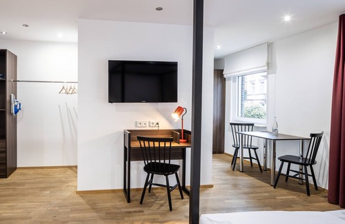 Heidelberg Apartment | Studio mit Voll Ausgestatteter Kochnische Sowie mit Einem Modernem Bad