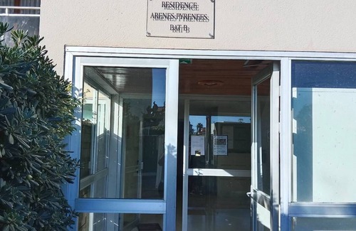 Les Arenes Apartment | Studio Moderne et Cosy Climatisation, Wifi, Parking et Piscine - 4aren