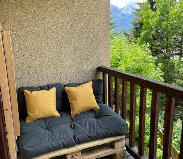 Forville Apartment | Studio Montagne - Plein Soleil et Terrasse