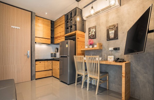 Kata Apartment | Studio Naiharn Beach Windy A204 by IBG Property