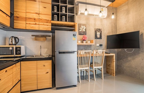 Kata Apartment | Studio Naiharn Beach Windy A204 by IBG Property