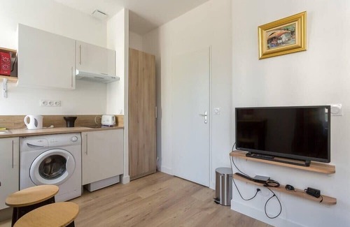 7th Arrondissement Apartment | Studio near metro and universities - Lyon 7