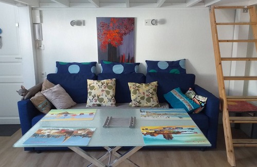 Parame Apartment | Studio near the sea