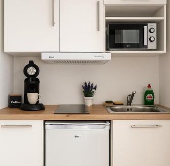 Saint-Die Apartment | Studio Neuf et Moderne St-Dié - Calme - Wifi - 2 min Gare - Parking Gratuit Proche