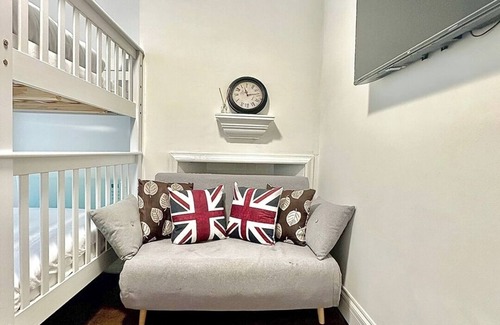 Golders Green Apartment | Studio next Golders Green tube