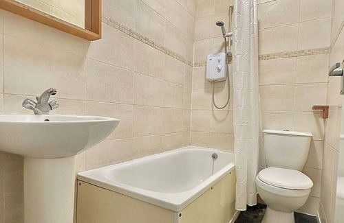 Golders Green Apartment | Studio next Golders Green tube