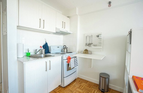 Downtown Montreal Apartment | Studio Oasis Retreat