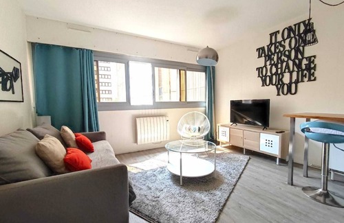 Meriadeck Apartment | Studio of 27m² in downtown