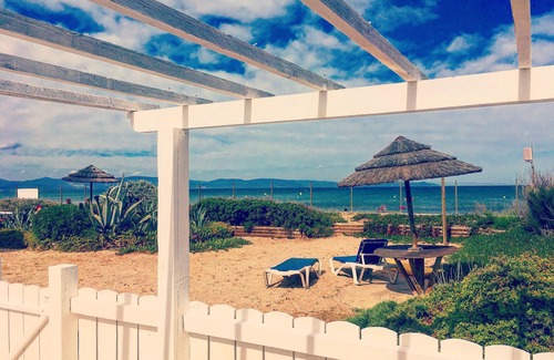 Giens Apartment | Studio on the beach with sea view