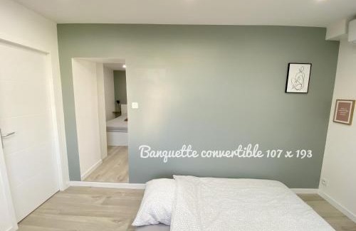 Bassens Apartment | Studio Ora - 22m² - climatisé avec balcon privatif