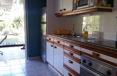 Sainte-Rose House | Studio ORCHIDÉE with terrace facing the pool