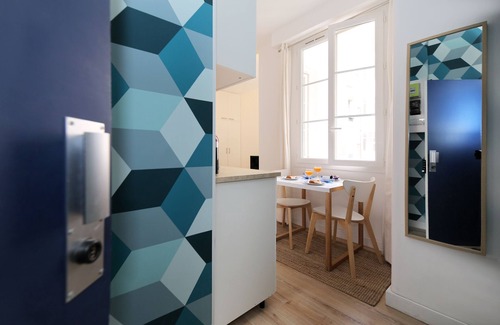 Quartier de la Porte-Saint-Denis Apartment | Studio original et reposant - Paris 10 - 2P